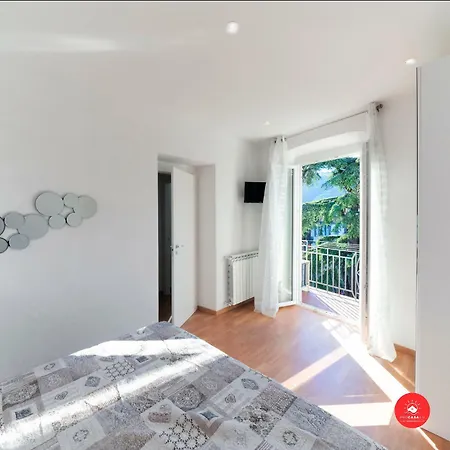 Apartment 36 Holidays La Spezia
