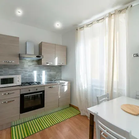 36 Holidays Apartment La Spezia